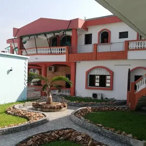 Villa à vendre 15 pièces à Abidjan Riviera 3